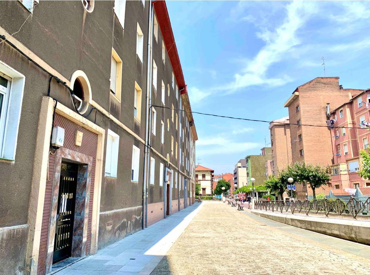 Bilbao-Barakaldo Cerca Del Bec 5'/ A 15' De Bilbao Apartment Exterior photo